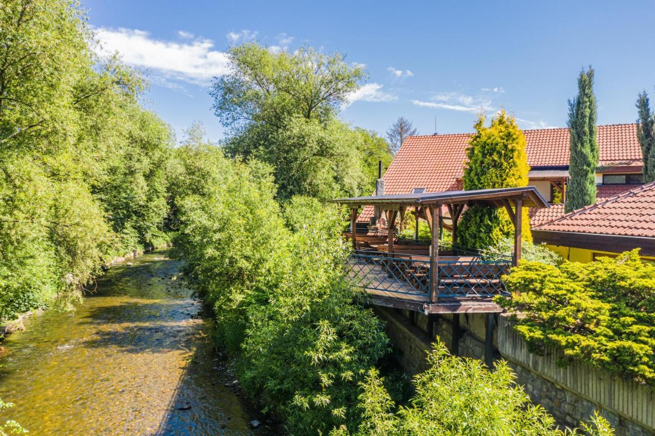 Penzion U Jirsaka Vikyrovice Exterior photo